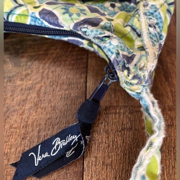 Vera Bradley libby bag in daisy daisy crossbody purse - Picture 14 of 15